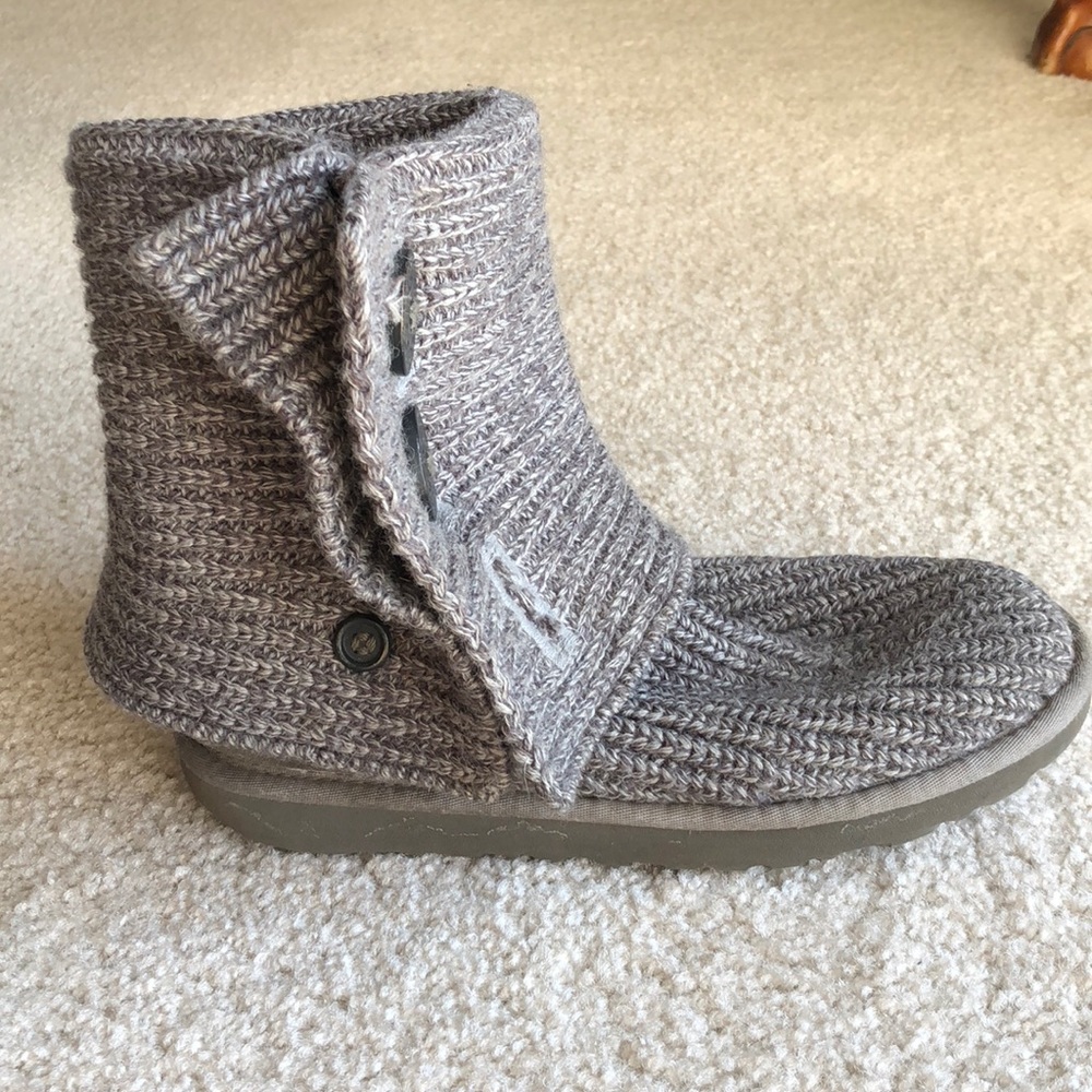 Grey Classic Cardy Uggs